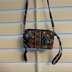 NWOT Vera Bradley Crossbody/Wristlet